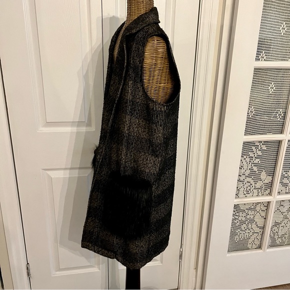 Zara plaid Vest Overcoat with lapel neck and faux fur pockets, size S - Picture 5 of 11